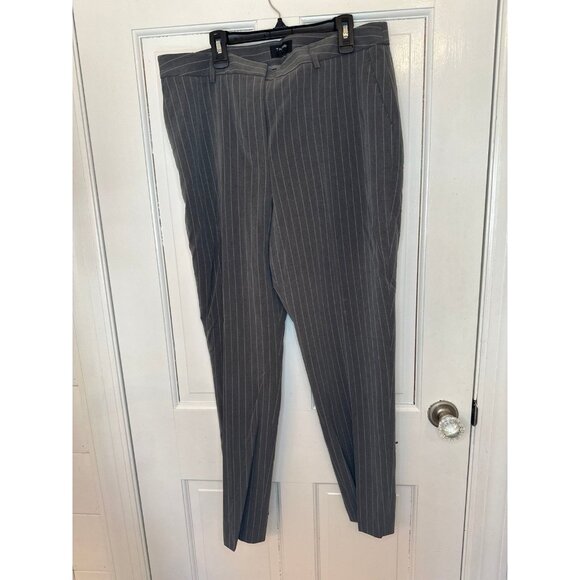 Tahari Grey Pinstripe Dress Pants size 12 NWT - Picture 1 of 4